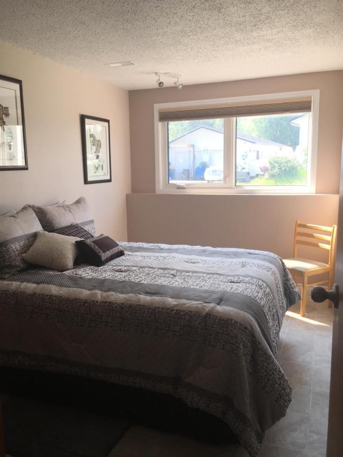 옐로나이프 Polar Nights B&B 외부 사진